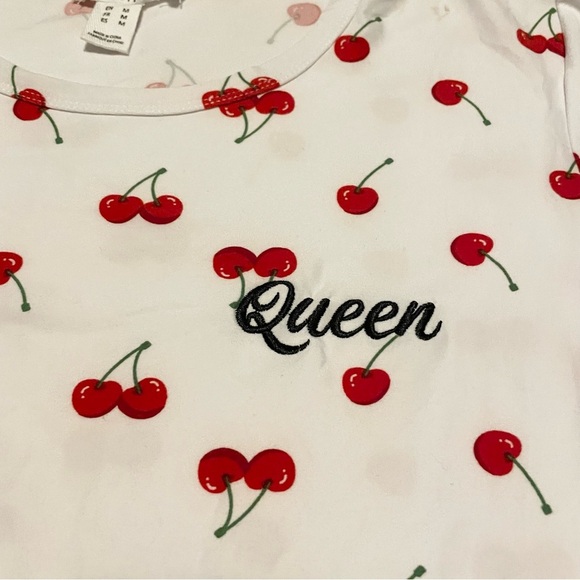 Streetwear Society Cherry Queen Women’s Tshirt Size Medium Shirt - Picture 2 of 16